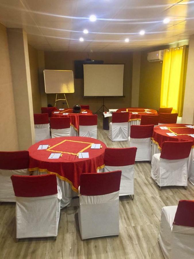 Ace Prime Hotel Greater Noida Extérieur photo